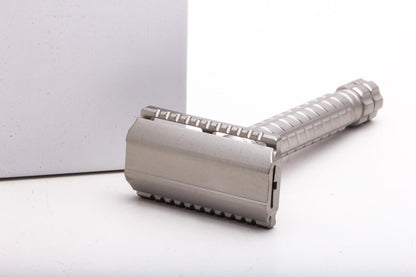 Aylsworth Razors | The Drakkant Plus Satin Razor