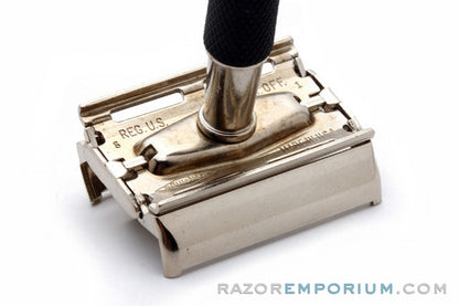 1972 Gillette Black Handle Super Speed Safety Razor S1