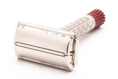 1959 Gillette Heavy Red Tip DE Super Speed with Case E1