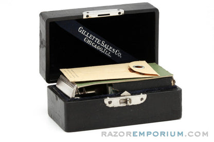 1906 Gillette Double Ring Old Type Safety Razor Set w/ Case Chicago and Sealed Blades
