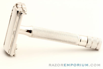 1941 Gillette Ranger Tech DE Safety Razor w/ Case & Blue Blades