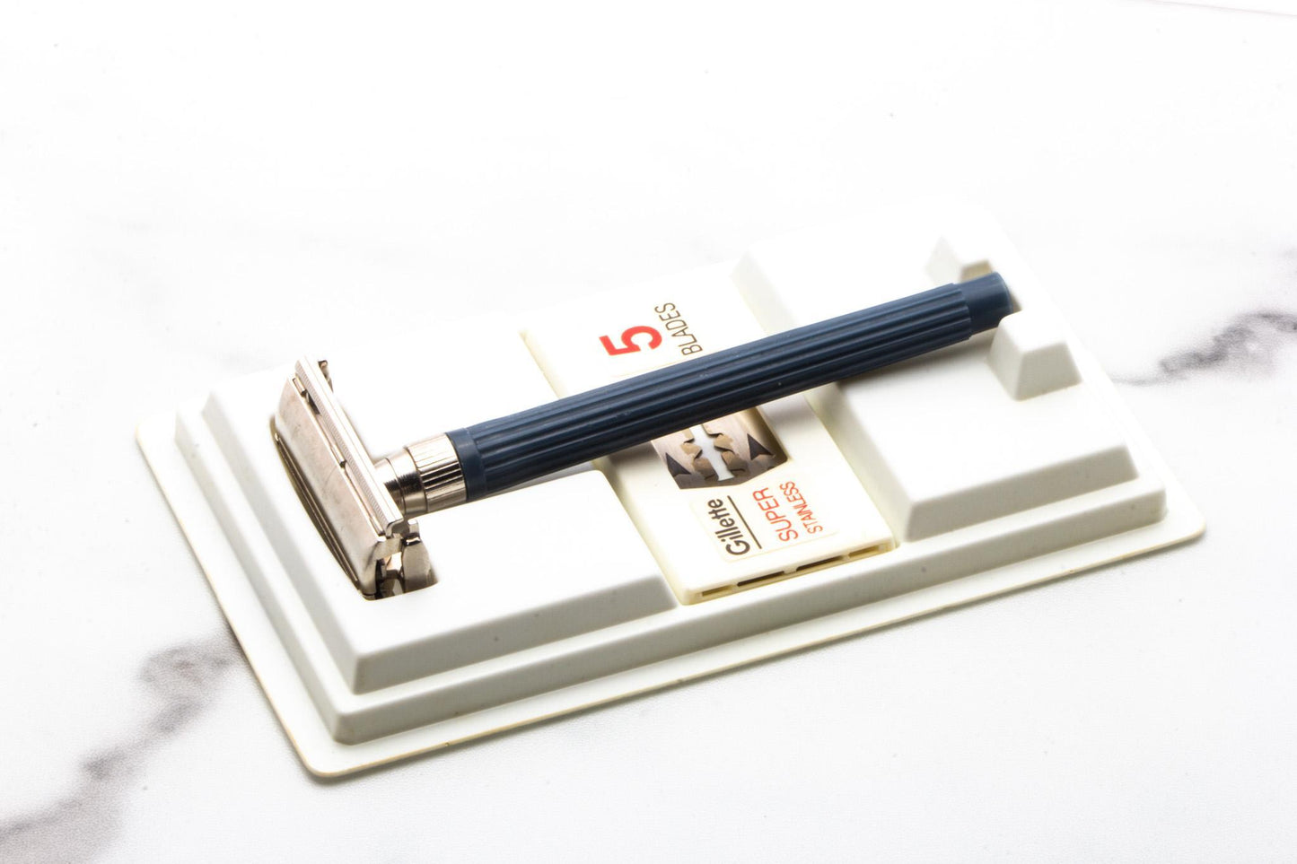 1960  J1 Gillette Slim Twist Double Edge Safety Razor Set | Original Condition