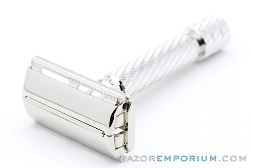 1950's Gillette British Aristocrat No. 66 Safety Razor in Case