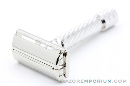 1950's Gillette British Aristocrat No. 66 Safety Razor in Case