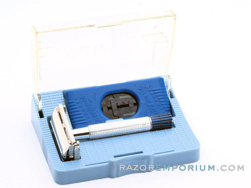 1956 B1 Gillette Blue Tip Light DE Super Speed Razor Nickel Set w/ Case & Blade Bank