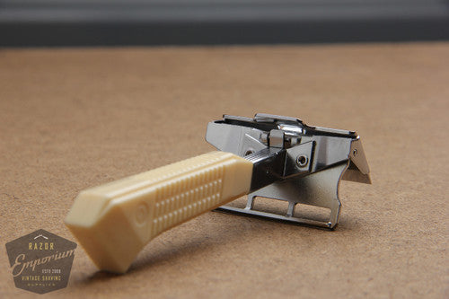 Gem 1940's G-Bar Single Edge Razor // Cream Handle