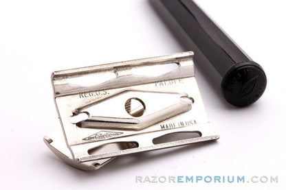 1940's Gillette Post WWII Bakelite Handle Etched Logo Tech DE Safety Razor