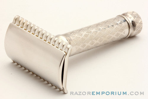 1926 Gillette Silver New Improved Style Travel (DE) Safety Razor Set w/ Blade Bank & Case