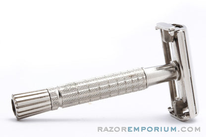 1962 Gillette Flare Tip Super Speed Safety Razor Set H2