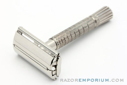 1966 Gillette L3 Flare Tip Super Speed Safety DE Razor