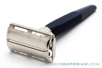 1967 Gillette Slim Twist TTO DE Safety Razor Set