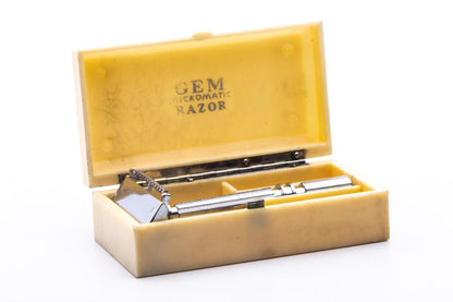 1940's Gem Micromatic Singe Edge Safety Razor w/ Cream Bakelite Case | Original Condition