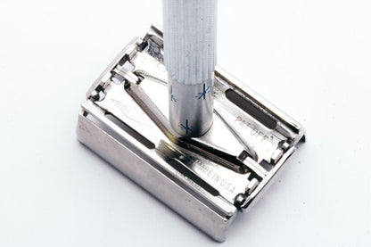 1964 Gillette Blue Star Lady Gillette DE Safety Razor with Case I1