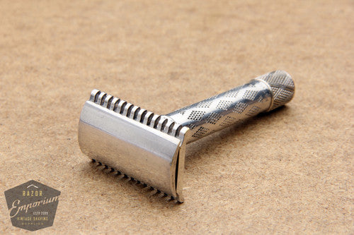 Gillette 1925 Silver New Standard Safety Razor in Original Black Leather Case