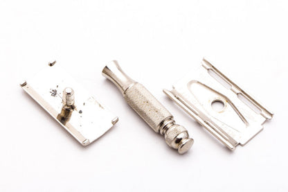 1966 L2 Gillette Travel Tech Safety Razor - Marcus Regs