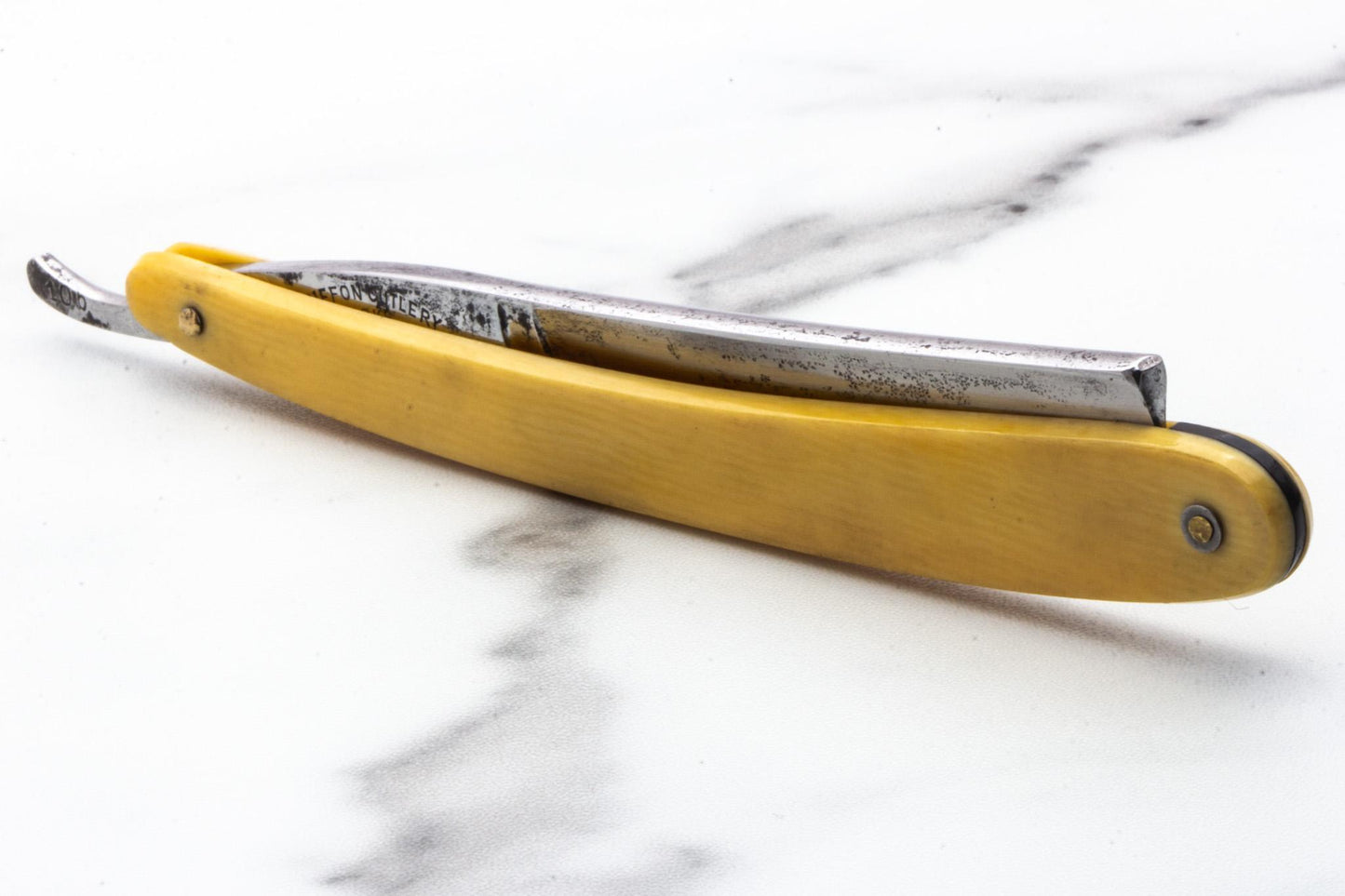 5/8" Vintage Restored Griffon Cutlery 60 Straight Razor