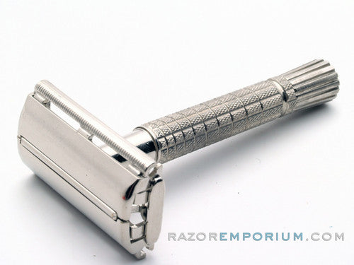 1965 K4 Gillette TV Super Speed Razor Set in Original Red Case w/ Blueblades