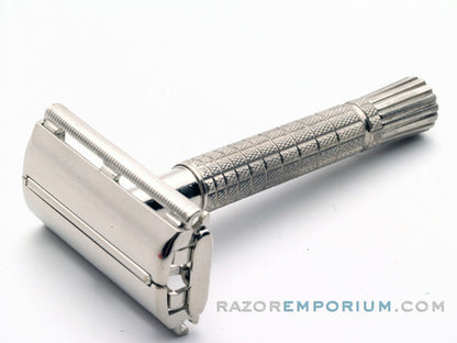 1965 K4 Gillette TV Super Speed Razor Set in Original Red Case w/ Blueblades