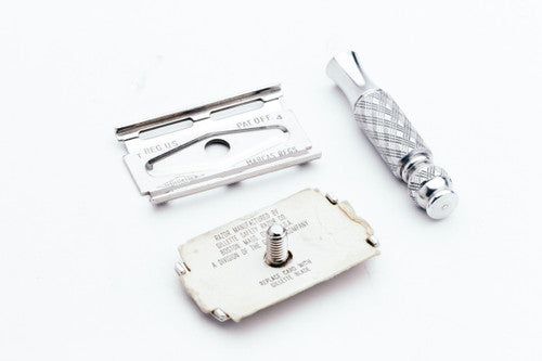 1973 Gillette Travel Tech Safety Razor Leather Case