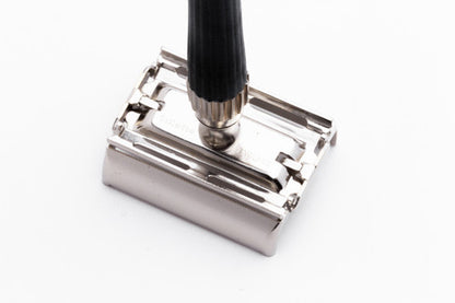 1974 Gillette Super Slim Twist DE Safety Razor Set
