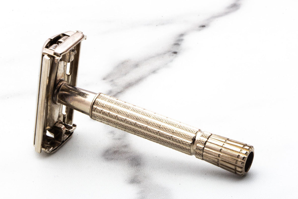 1957 C4 Gillette Flare Tip Super Speed Double Edge Safety  Razor Set | Original Condition