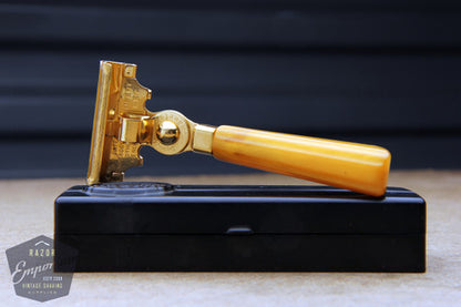 Schick 1940's Deluxe Model Injector with Yellow Bakelite Handle & Black Case
