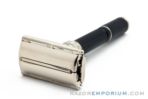 1969 Gillette Super Adjustable 84 DE TTO Safety Razor O1