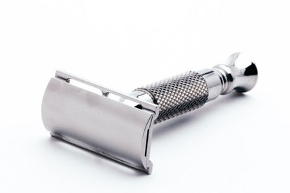Titanium P076 Solid Bar 3 Piece Saftey Razor - Polished