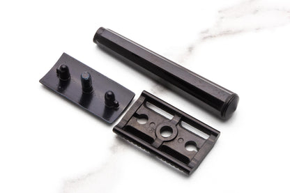 1940's Star Three Piece Double Edge Safety Razor with Bakelite Case | Original Condition