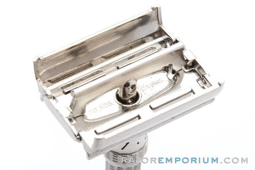 1966 Gillette Slim Adjustable DE Safety Razor L1