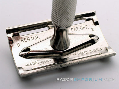 1958 D2 Gillette Ball End Tech 3 Piece Safety Razor