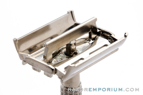 1954 Gillette Flare Tip Super Speed Safety Razor Z3