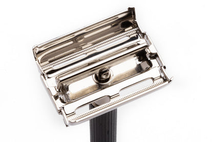 1982 Gillette Black Handle Super Speed Safety Razor C3