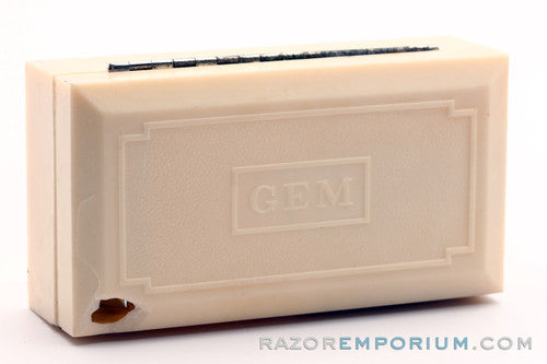 1940's GEM Micromatic Razor Single Edge TTO in Faux Ivory Case