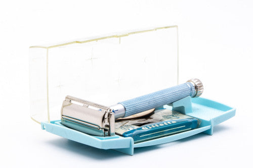 1963 Gillette I1 Blue Star Lady Gillette DE Safety Razor with Case and Blade Bank