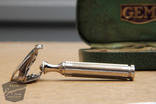 Gem 1912 - Style Single Edge Safety Razor w/ Green Leather Snap Case