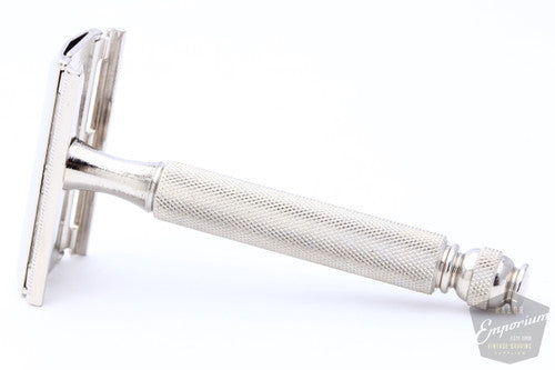 Gillette 1965 Red Cross Ball End Tech Safety Razor Set