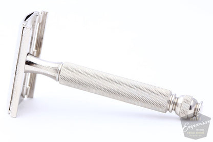 Gillette 1965 Red Cross Ball End Tech Safety Razor Set