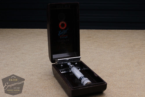 Eclipse Red Ring Double Edge Safety Razor in Case