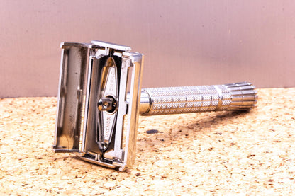 1956 B2 Gillette Flare Tip Super Speed Double Edge Safety Razor  | Original Condition