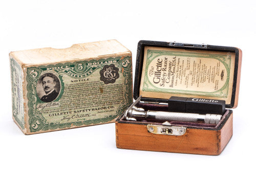 1907 Gillette Single Ring Double Edge Safety Razor Set in Case With Blade Bank and Advertisment