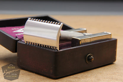 Gillette 1920 Silver Single Ring Old Type Set in Leather Case w/ Blade Banks