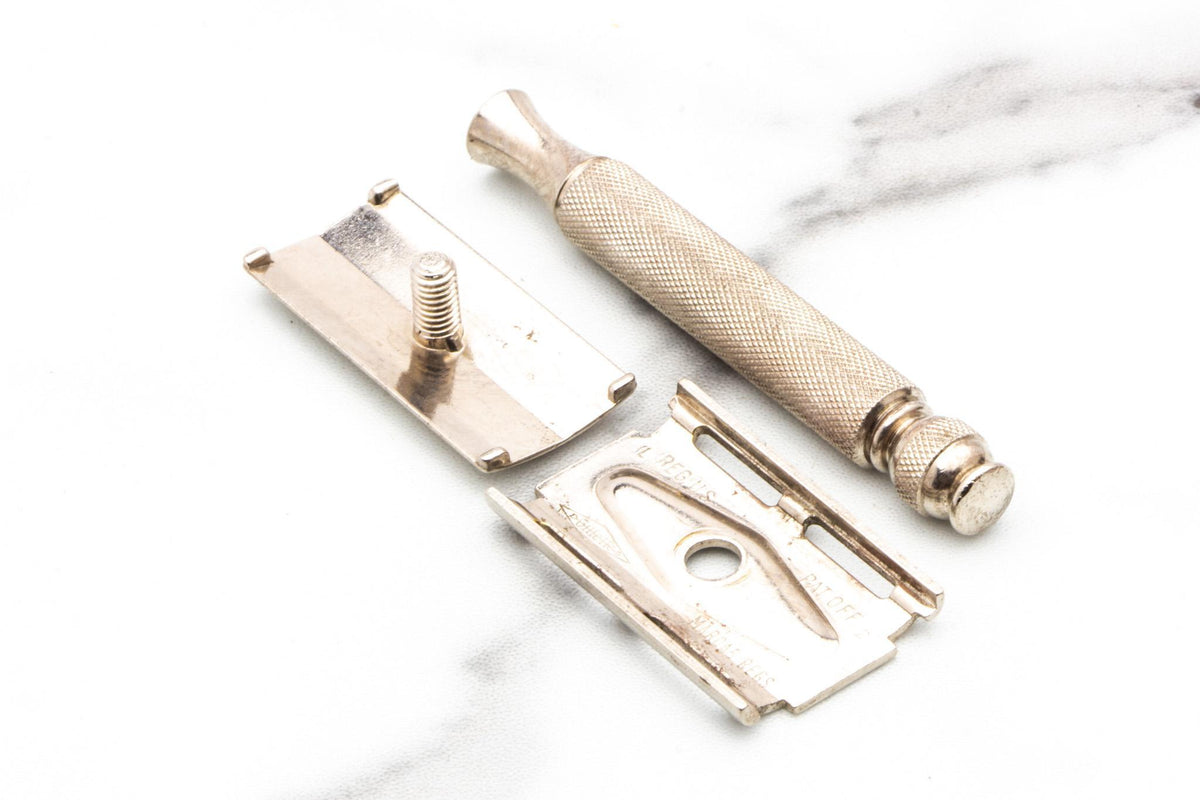 1966 L2 Gillette Ball End Tech Double Edge Safety Razor Set With Original Red Cardboard Box | Original Condition