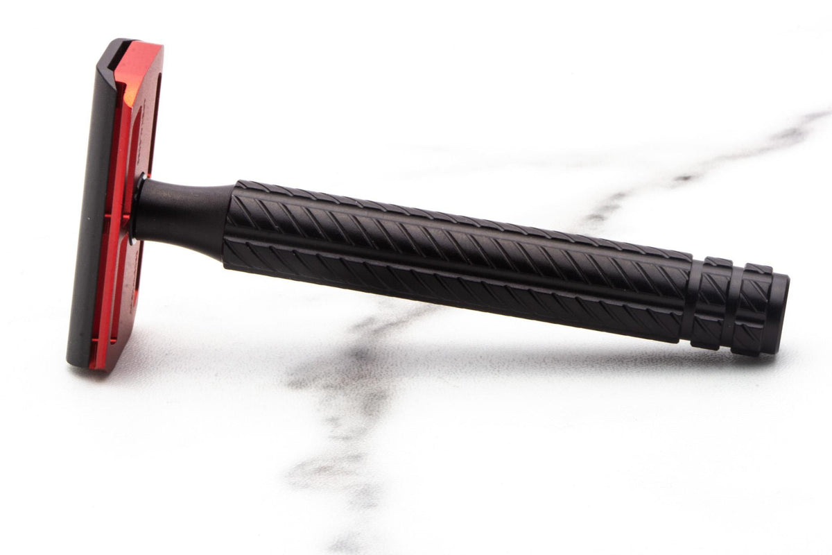 Expensive Razor Blood Ayslworth Razor | APEX-AL Double Edge Safety Razor - Jet Black Blood R ...