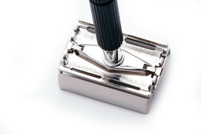 1969 Gillette Black Handle Super Speed Safety Razor + Case