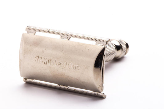 1966 Gillette L2 Travel Ball End Tech 3 Piece DE Razor