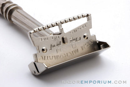 1930's Gem Micromatic TTO Single Edge Single Edge Clog Pruf  Safety Razor