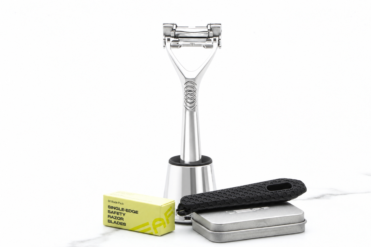 Leaf | The Leaf Two Double Blade Pivoting Razor Kit - Chrome