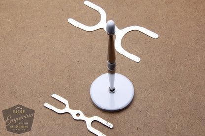 Starter Shave 4-Piece Stand White