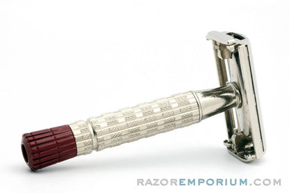 1961 Gillette Red Tip Heavy Super Speed Safety Razor G1